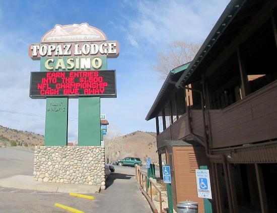 Topaz Lodge & Resort Lake View Coffee Shop