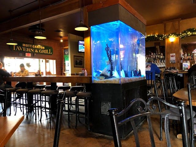 Mott Canyon Tavern & Grill